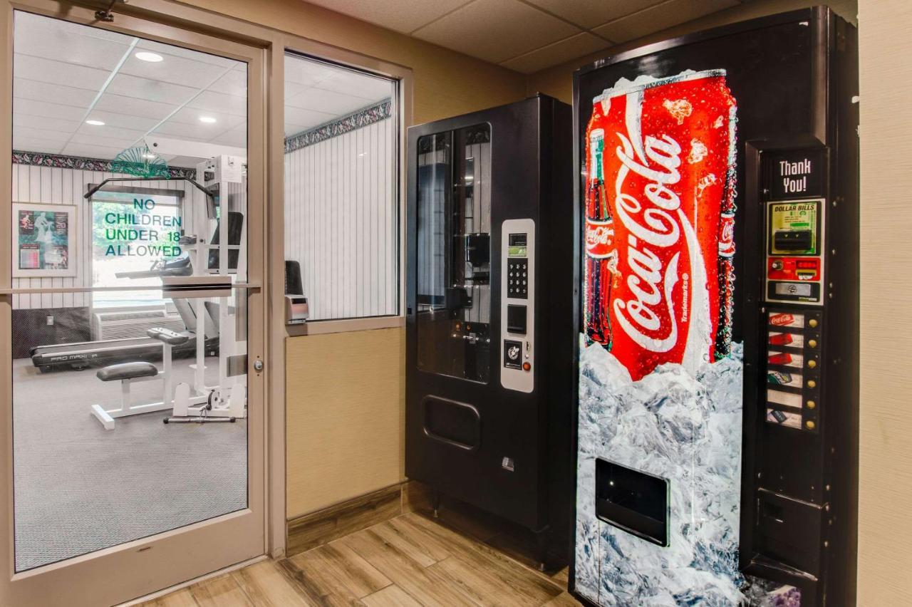 Comfort Inn Airport Роанок Экстерьер фото